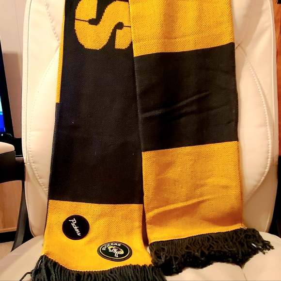 GREEN BAY PACKERS SCARF. MITCHELL & NESS, VINTAGE STYLE PATCHES. OVER 6FT LONG - Picture 7 of 7